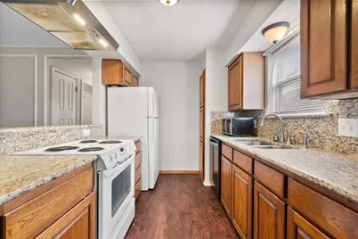 806 Wind Brooke Drive, Arlington, TX 76001 - Photo 13