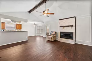 806 Wind Brooke Dr, Arlington, TX 76001 - Photo 9