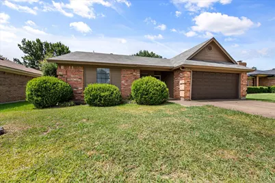 806 Wind Brooke Drive, Arlington, TX 76001 - Photo 3