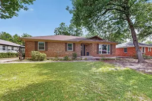 8420 Sweetwater Dr, Dallas, TX 75228 - Photo 1