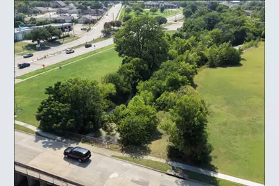 635 E Avenue B, Garland, TX 75040 - Photo 5