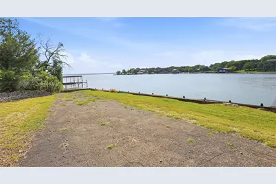 9325 Westview Road, Fort Worth, TX 76179 - Photo 19