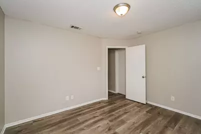 4804 Berridge Lane, Dallas, TX 75227 - Photo 17