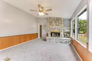 2316 SW 4th Ave, Mineral Wells, TX 76067 - Photo 9