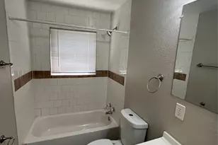 1316 N Prairie Creek Rd, Dallas, TX 75217 - Photo 9