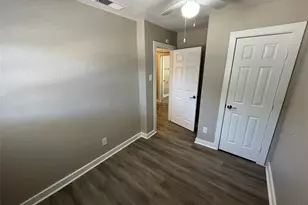 1316 N Prairie Creek Rd, Dallas, TX 75217 - Photo 13