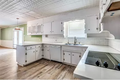 5613 Waltham Avenue, Fort Worth, TX 76133 - Photo 3
