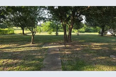 1664 Hwy 56 E, Bonham, TX 75418 - Photo 13