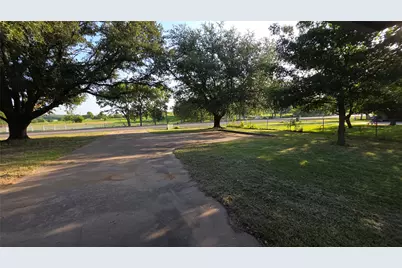 1664 Hwy 56 E, Bonham, TX 75418 - Photo 15