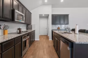 1600 Glade Meadows Dr, Burleson, TX 76058 - Photo 13