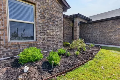 1600 Glade Meadows Drive, Burleson, TX 76058 - Photo 5