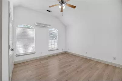 5709 Main Street, Watauga, TX 76148 - Photo 11