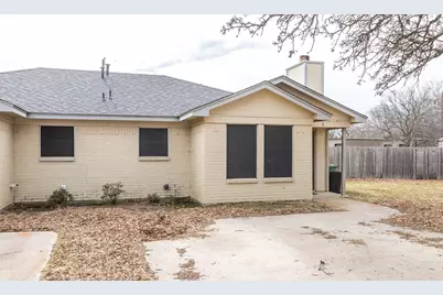 9 Foster Court, Mansfield, TX 76063 - Photo 3