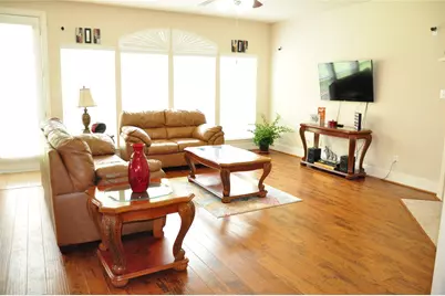 1312 Valley Vista Drive, Irving, TX 75063 - Photo 5