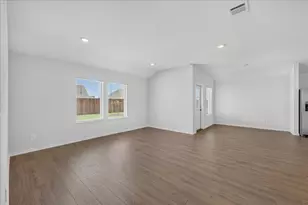 728 Orchid Wy, Pilot Point, TX 76258 - Photo 17
