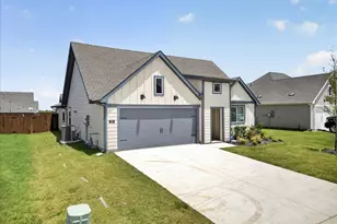 728 Orchid Wy, Pilot Point, TX 76258 - Photo 5