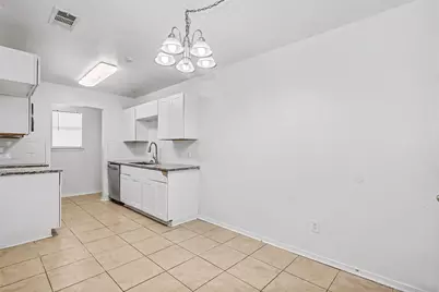 2902 Van Horn Avenue #100, Fort Worth, TX 76111 - Photo 7