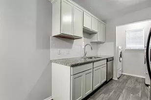 2902 Van Horn Ave, Fort Worth, TX 76111 - Photo 5