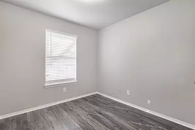 2902 Van Horn Avenue #100, Fort Worth, TX 76111 - Photo 11