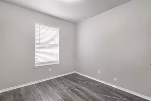 2902 Van Horn Ave, Fort Worth, TX 76111 - Photo 11