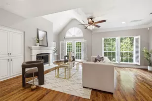 14891 Towne Lake Cir, Addison, TX 75001 - Photo 5