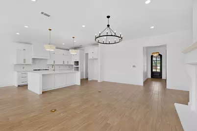 10813 Alta Sierra Drive, Benbrook, TX 76126 - Photo 5