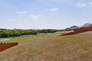 10813 Alta Sierra Dr, Benbrook, TX 76126 - Photo 31