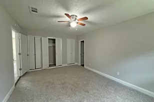 328 Hillside Ct, Burleson, TX 76028 - Photo 13