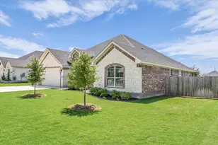 820 Secretariat Dr, Hewitt, TX 76643 - Photo 3