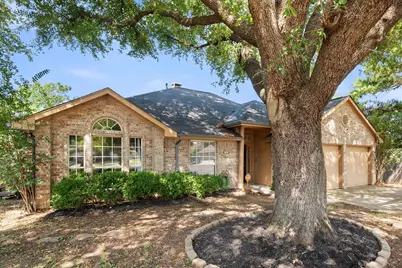 2818 Glen Ridge Drive, Arlington, TX 76016 - Photo 1