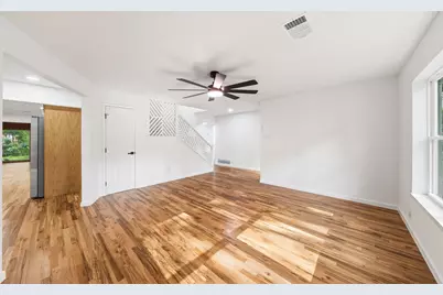 3905 Shady Valley Drive, Arlington, TX 76013 - Photo 11