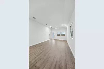 520 Green Gables Drive, Princeton, TX 75071 - Photo 9