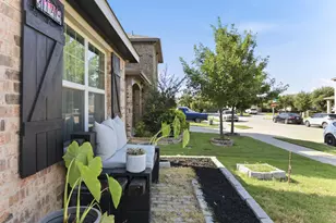 3149 Spotted Fawn Dr, Fort Worth, TX 76108 - Photo 3