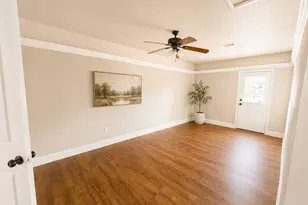 633 Skelly St, Crowley, TX 76036 - Photo 3