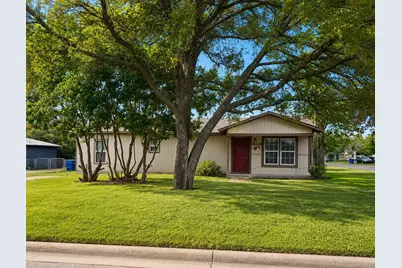 633 Skelly Street, Crowley, TX 76036 - Photo 1