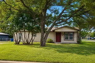 633 Skelly St, Crowley, TX 76036 - Photo 1