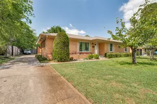 129 Aspen St, Lancaster, TX 75134 - Photo 1