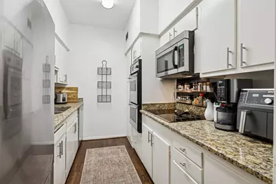 7506 W Northwest Highway #2, Dallas, TX 75225 - Photo 9