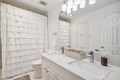 7506 W Northwest Highway #2, Dallas, TX 75225 - Photo 19