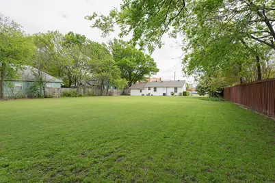 815 E 16th Street, Plano, TX 75074 - Photo 25