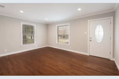 815 E 16th Street, Plano, TX 75074 - Photo 7