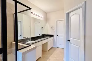 2500 Rockbrook Dr, Lewisville, TX 75067 - Photo 15
