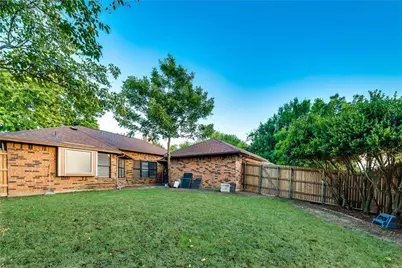 2809 Hampshire Drive, Garland, TX 75040 - Photo 17