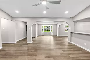702 Austrian Rd, Grand Prairie, TX 75050 - Photo 3