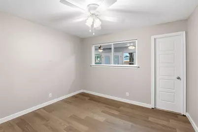 702 Austrian Road, Grand Prairie, TX 75050 - Photo 21