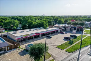 1108 W Pioneer Dr, Irving, TX 75061 - Photo 1