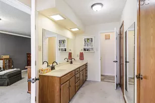 6404 Suncrest Ct, North Richland Hills, TX 76180 - Photo 21