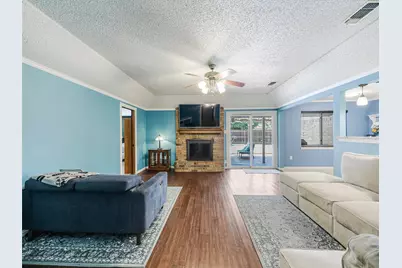 6404 Suncrest Court, North Richland Hills, TX 76180 - Photo 13