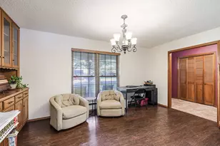 6404 Suncrest Ct, North Richland Hills, TX 76180 - Photo 7