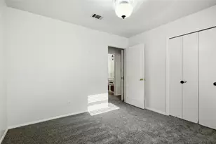 1315 Navaho St, Arlington, TX 76012 - Photo 21